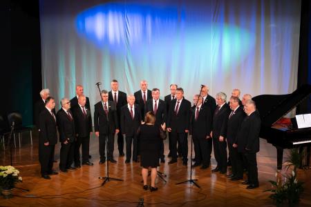 2024_05_18 MoPZ Dragotin Kette z dirigentko Janjo Konestabo _Patrik Lovrin (1)